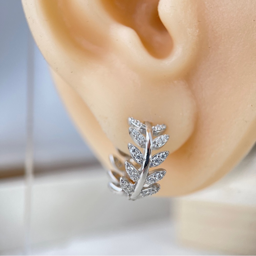 Olive Branch Moissanite Huggie Hoop Earrings S925 14K Plated - Picture 4 of 4